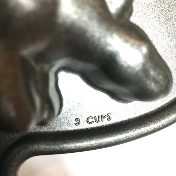 NORDIC WARE Dinosaur Muffin Cupcake Pan EUC - Picture 6 of 12